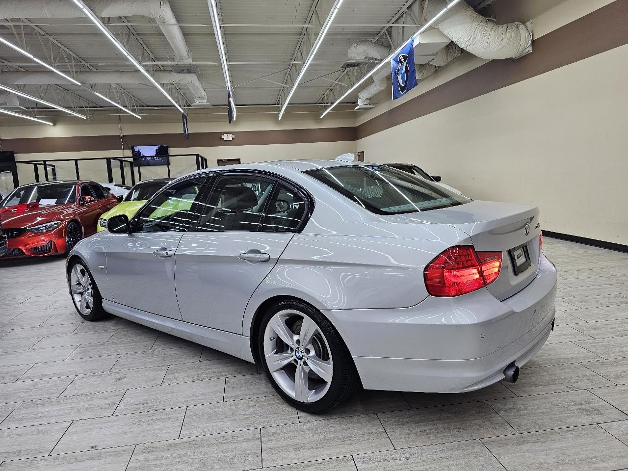 BMW 3-Series 335i 2011