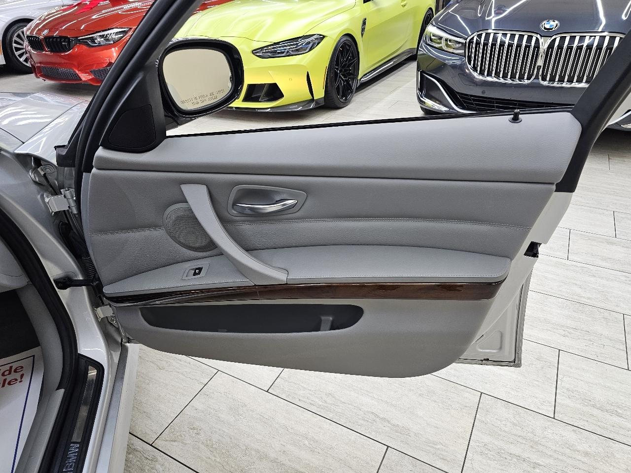 BMW 3-Series 335i 2011