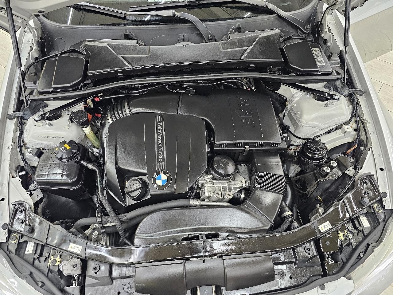 BMW 3-Series 335i 2011