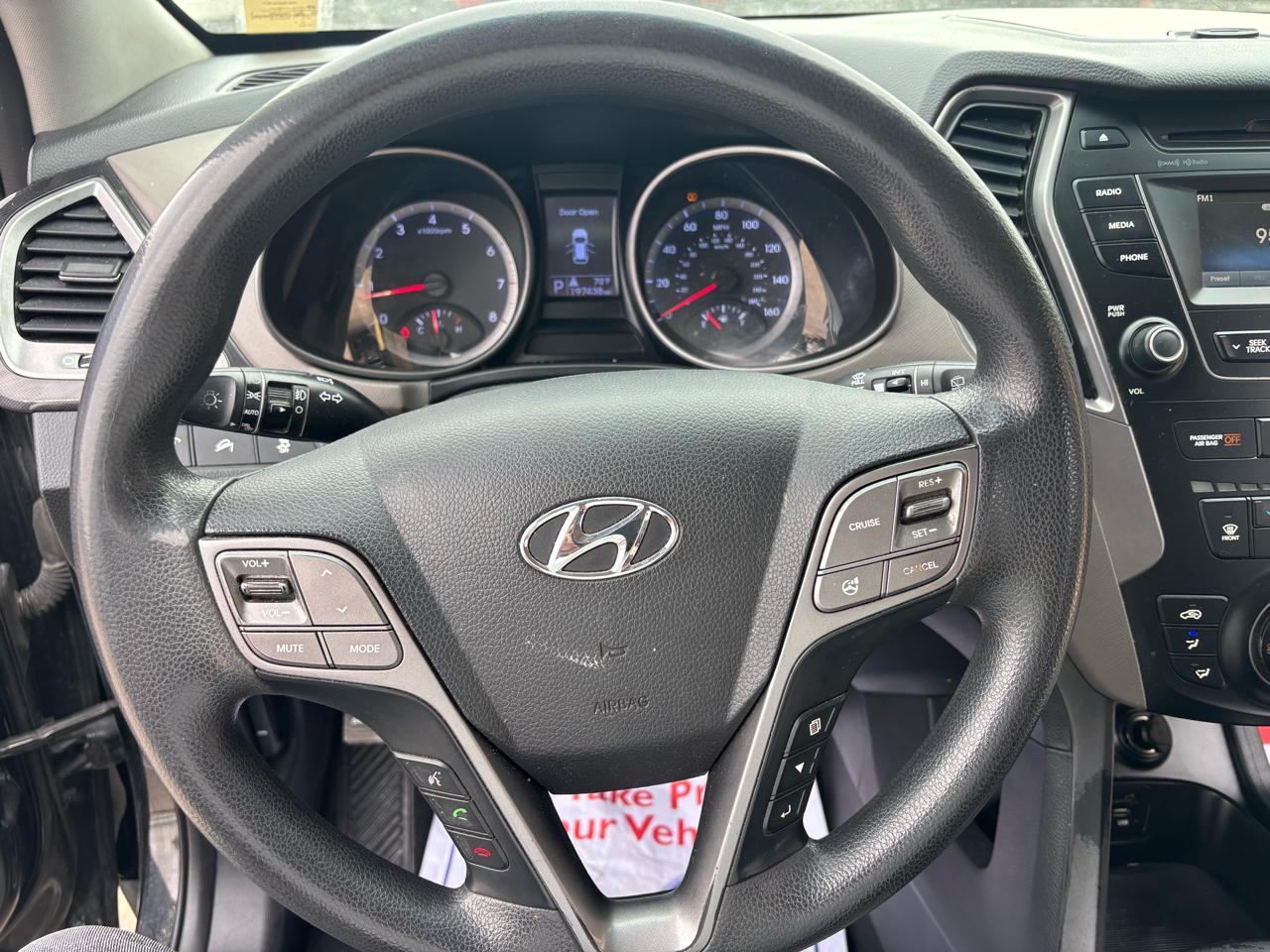 Hyundai Santa Fe GLS FWD 2015