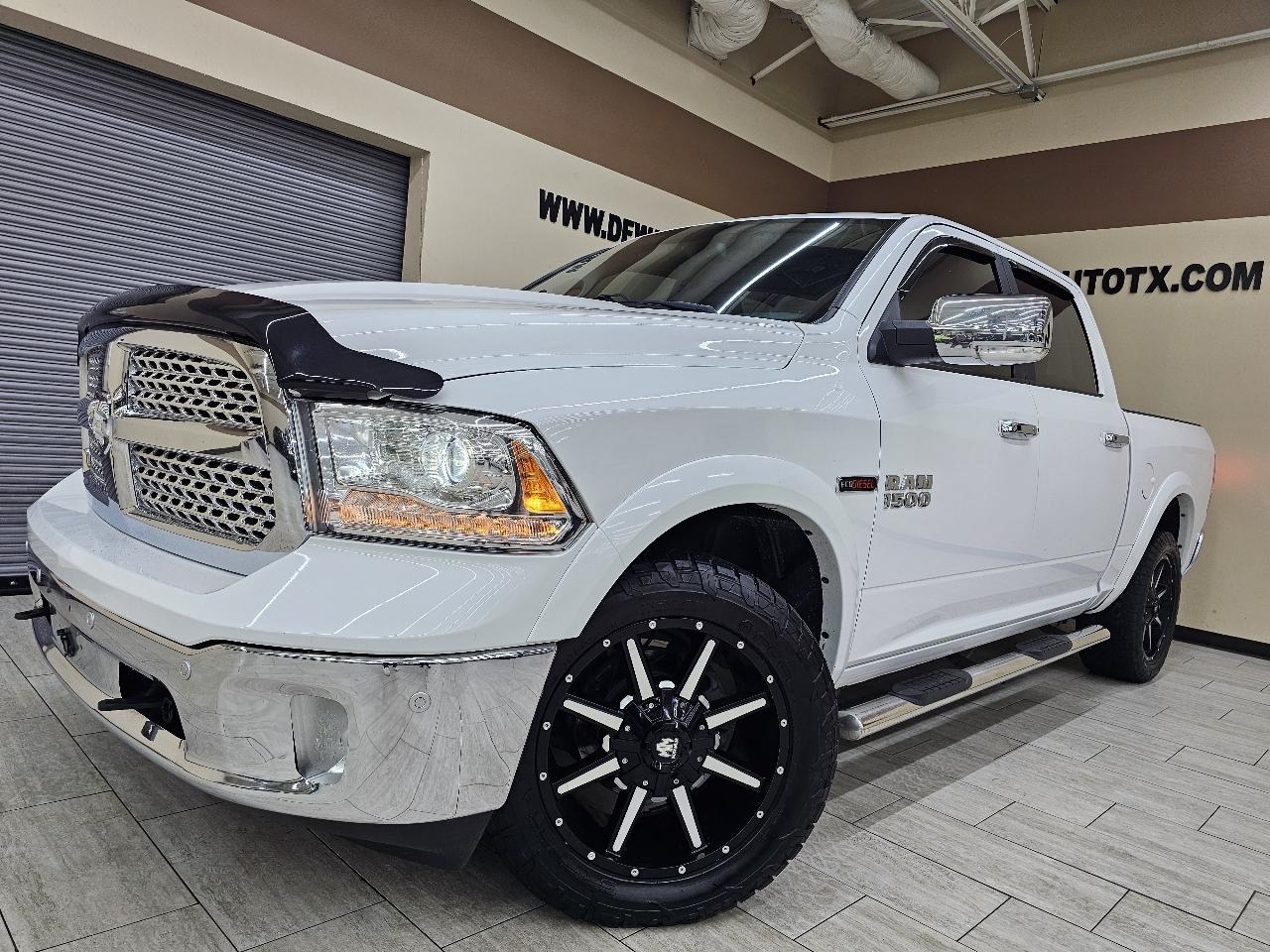RAM 1500 Laramie Crew Cab SWB 4WD 2017
