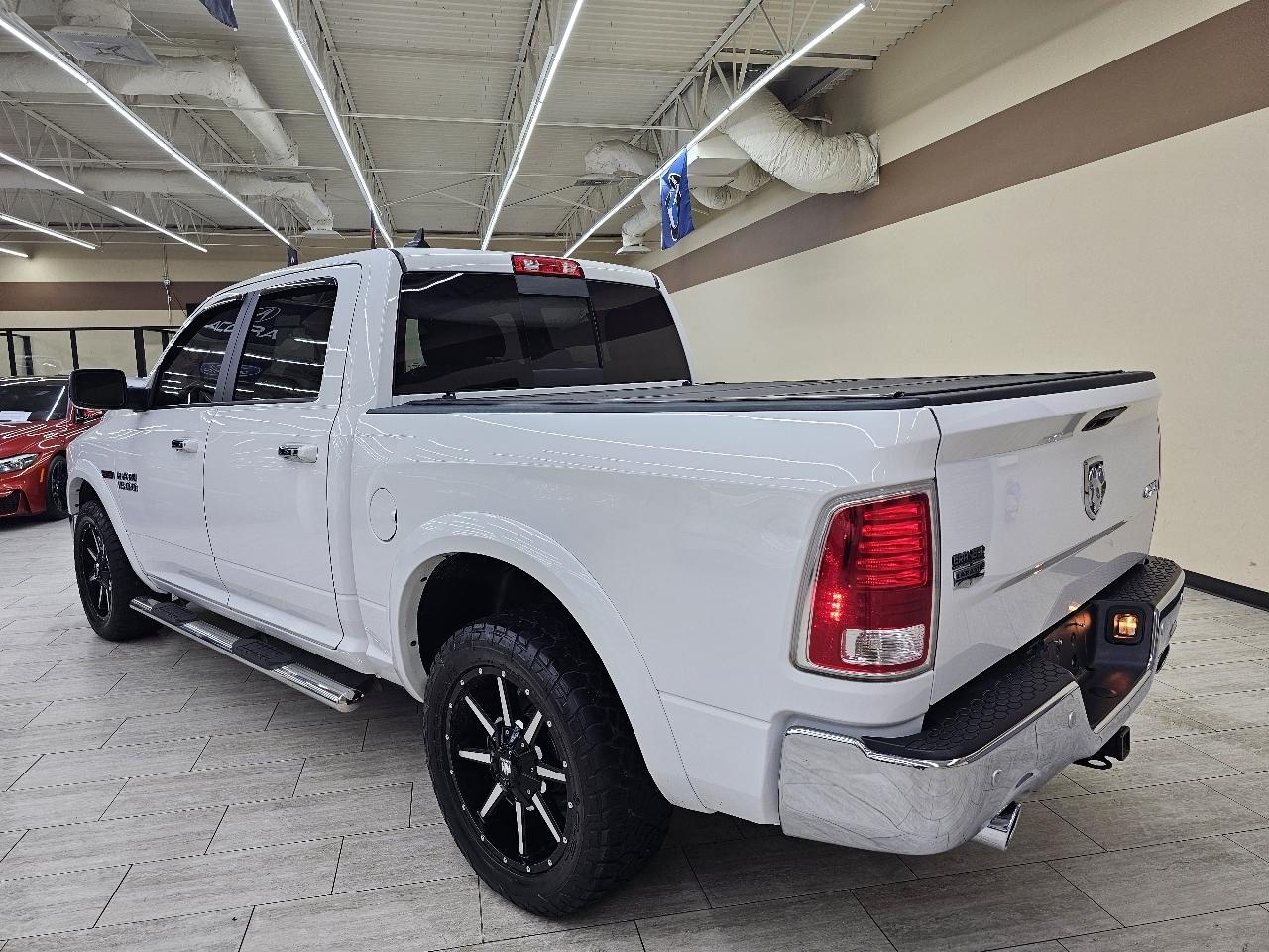 RAM 1500 Laramie Crew Cab SWB 4WD 2017