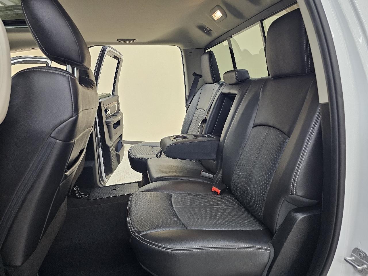 RAM 1500 Laramie Crew Cab SWB 4WD 2017