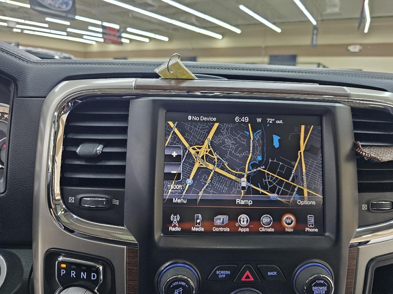 RAM 1500 Laramie Crew Cab SWB 4WD 2017