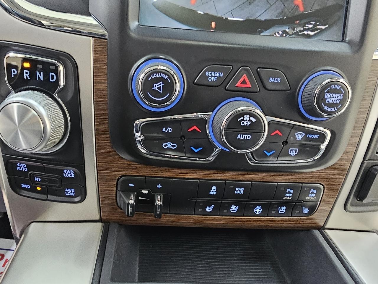 RAM 1500 Laramie Crew Cab SWB 4WD 2017