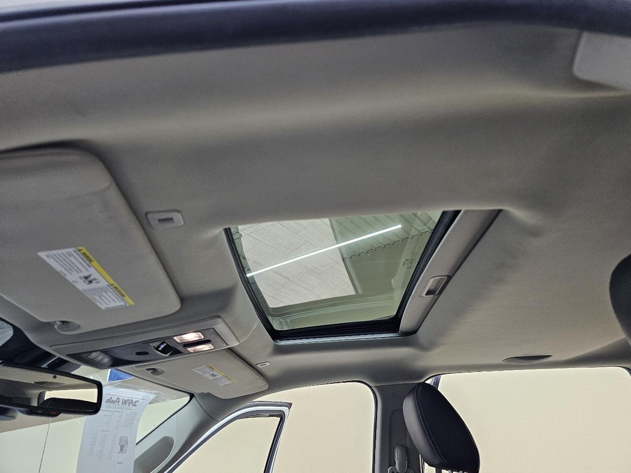 RAM 1500 Laramie Crew Cab SWB 4WD 2017