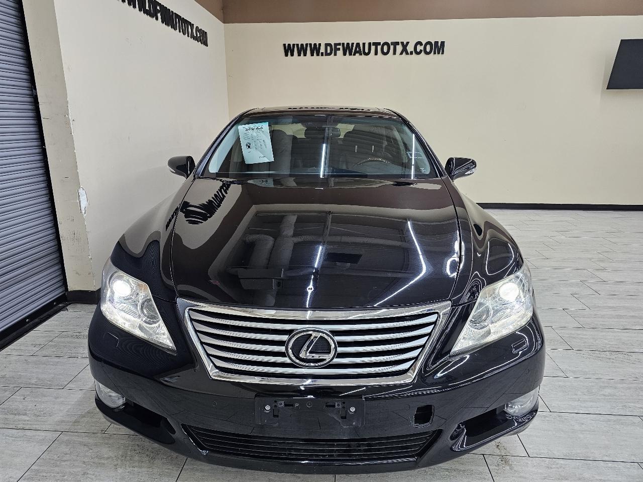 Lexus LS 460 Luxury Sedan AWD 2012