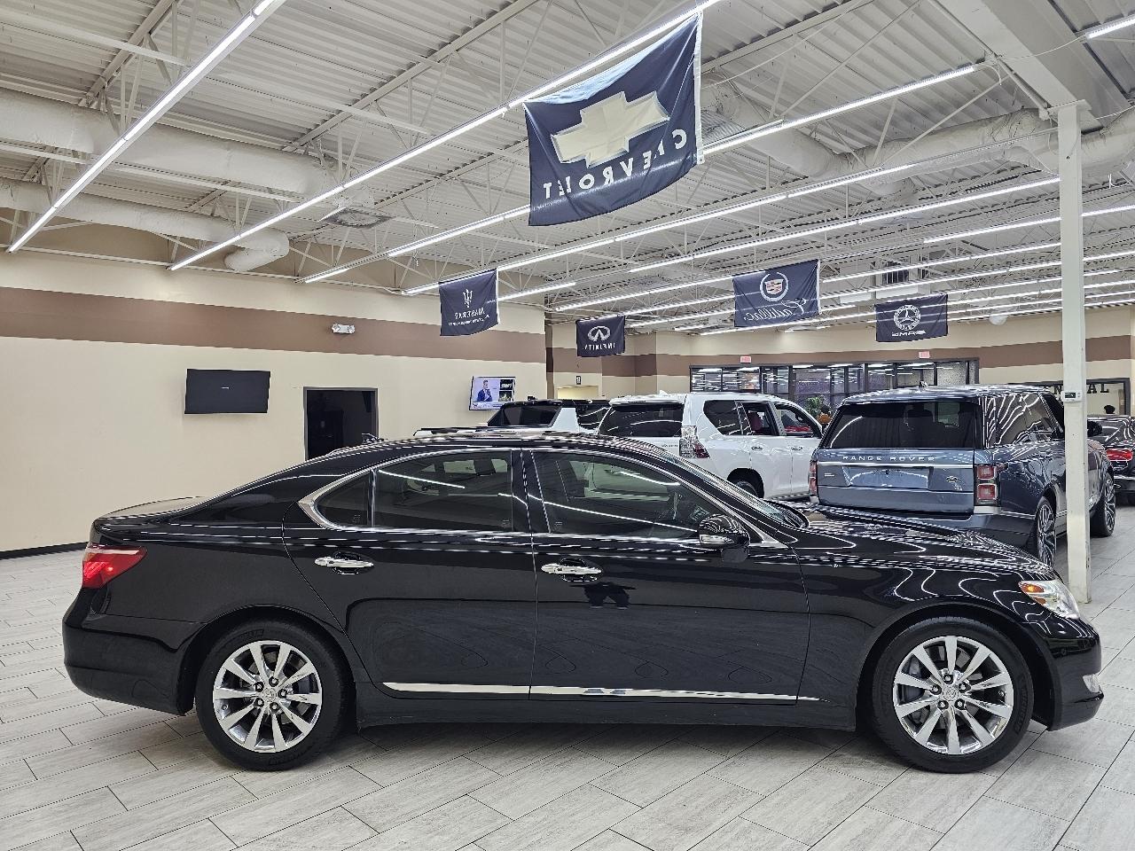 Lexus LS 460 Luxury Sedan AWD 2012