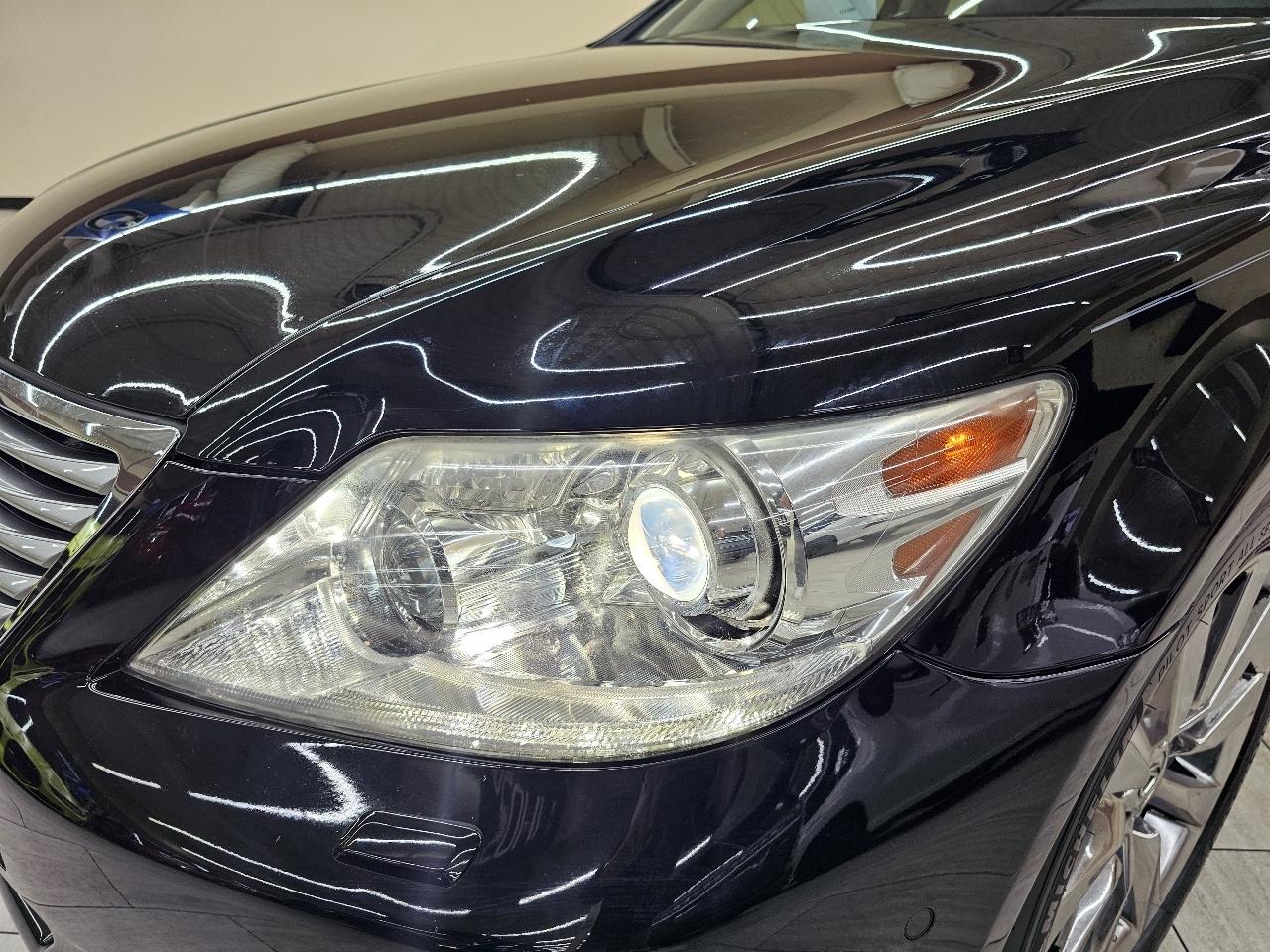 Lexus LS 460 Luxury Sedan AWD 2012