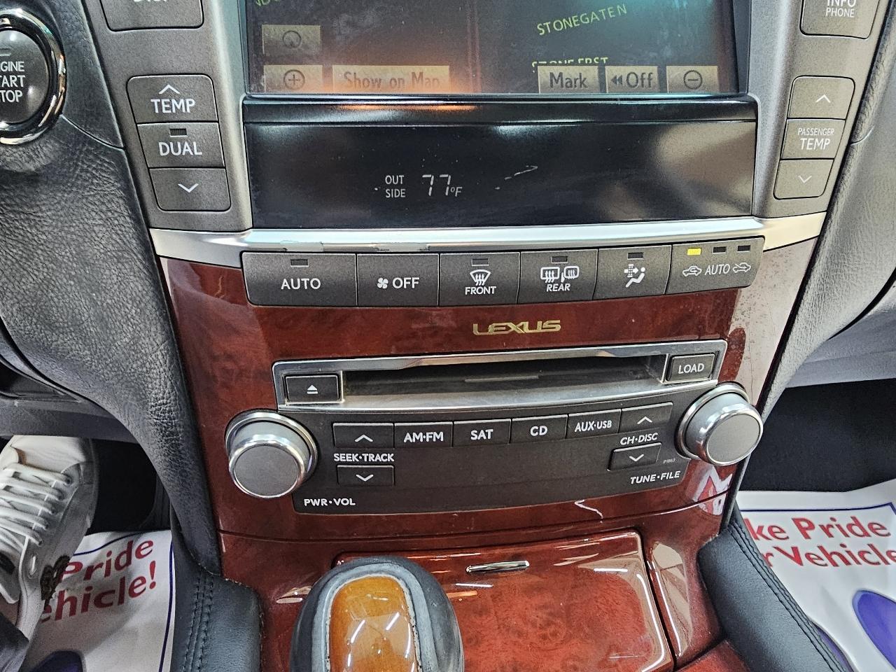 Lexus LS 460 Luxury Sedan AWD 2012