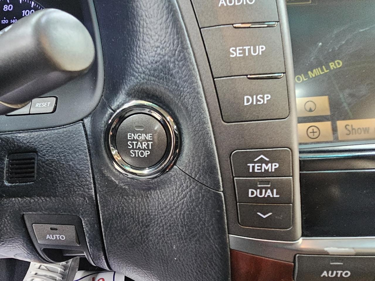 Lexus LS 460 Luxury Sedan AWD 2012