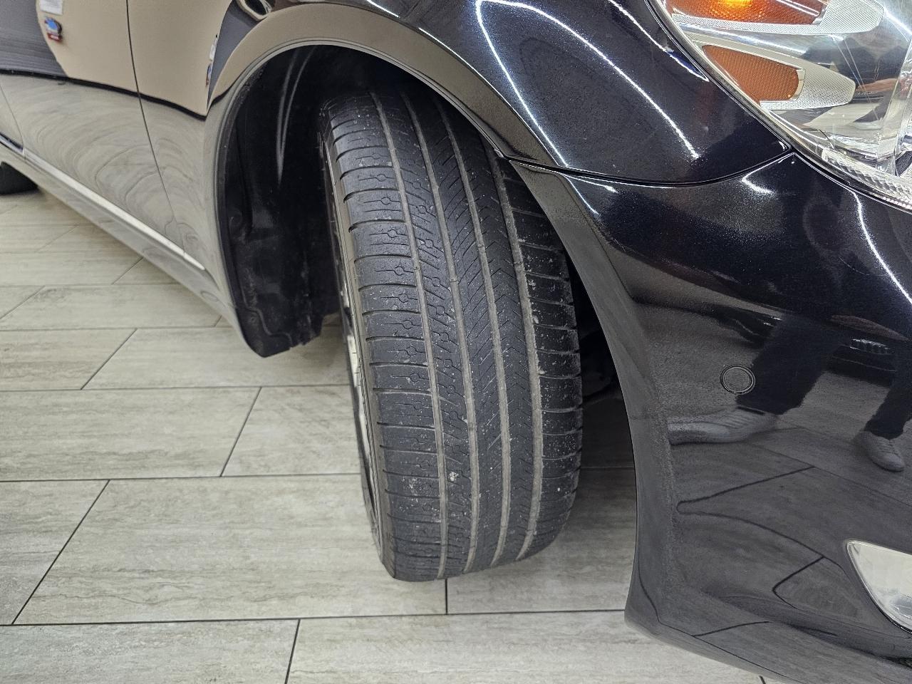 Lexus LS 460 Luxury Sedan AWD 2012