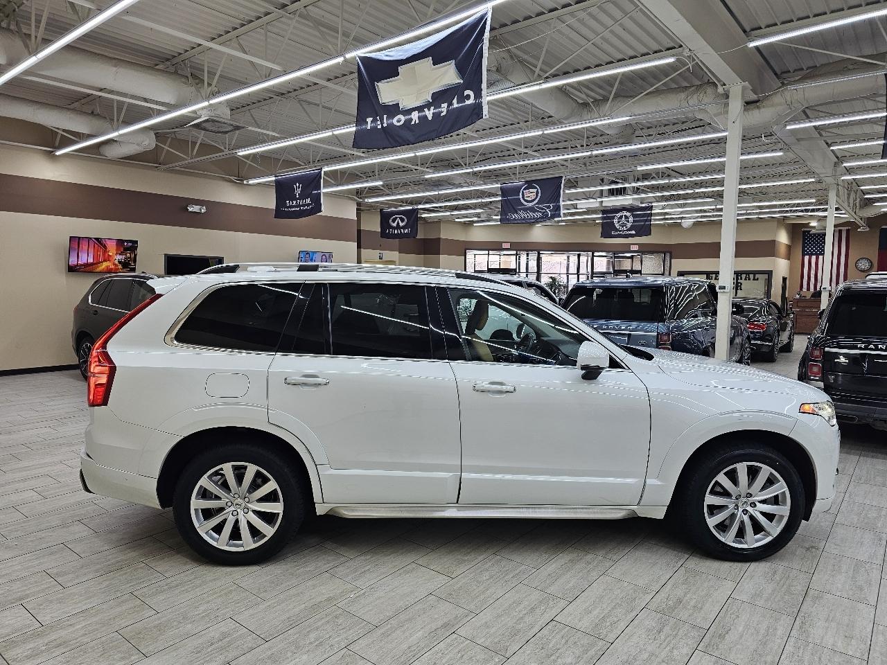 Volvo XC90 T6 Momentum AWD 2016