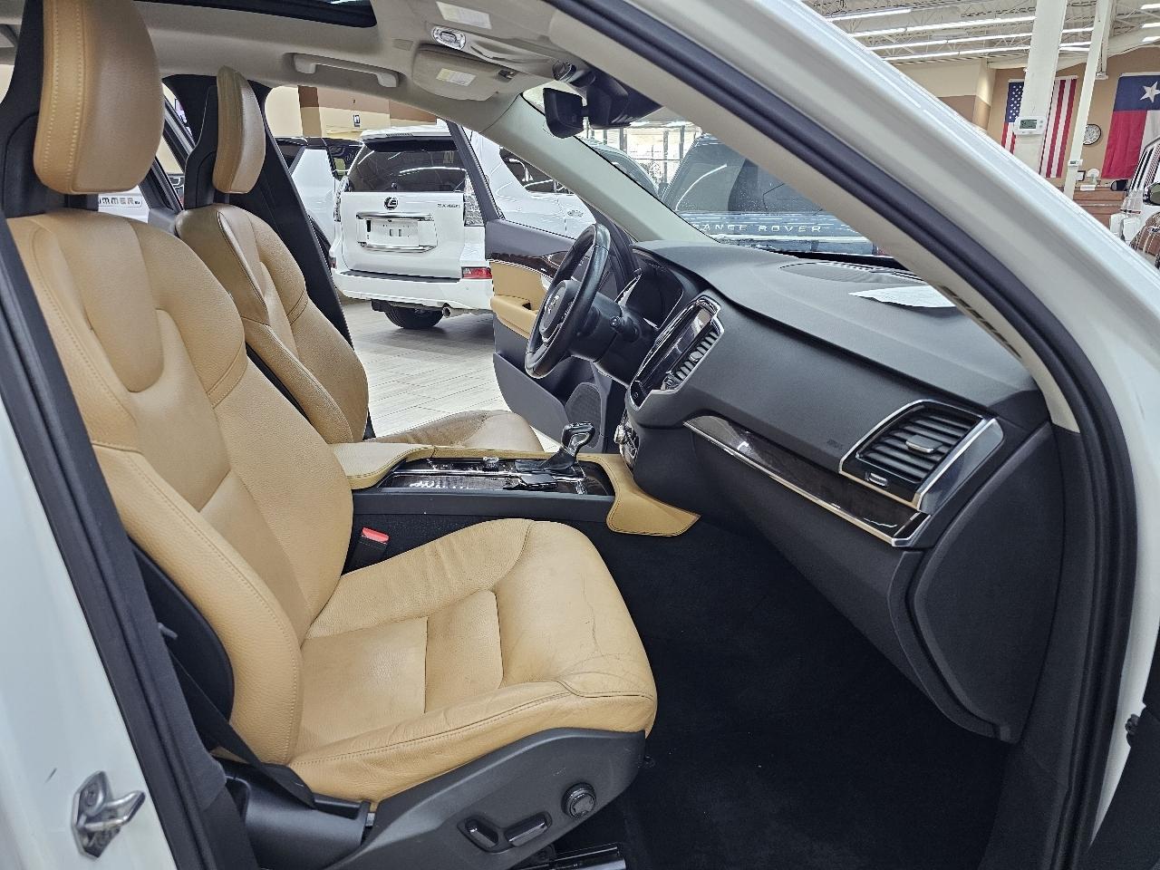 Volvo XC90 T6 Momentum AWD 2016