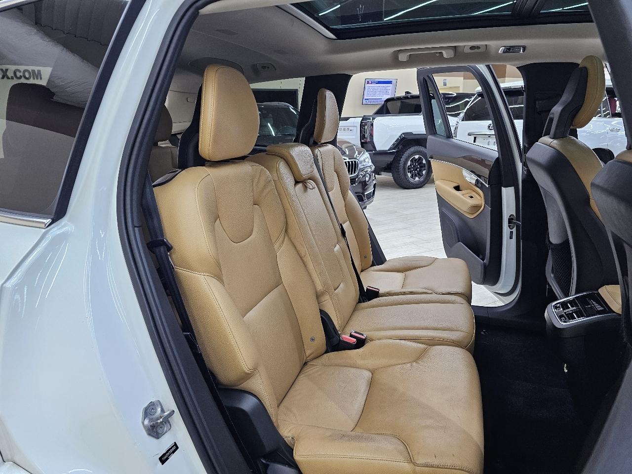 Volvo XC90 T6 Momentum AWD 2016