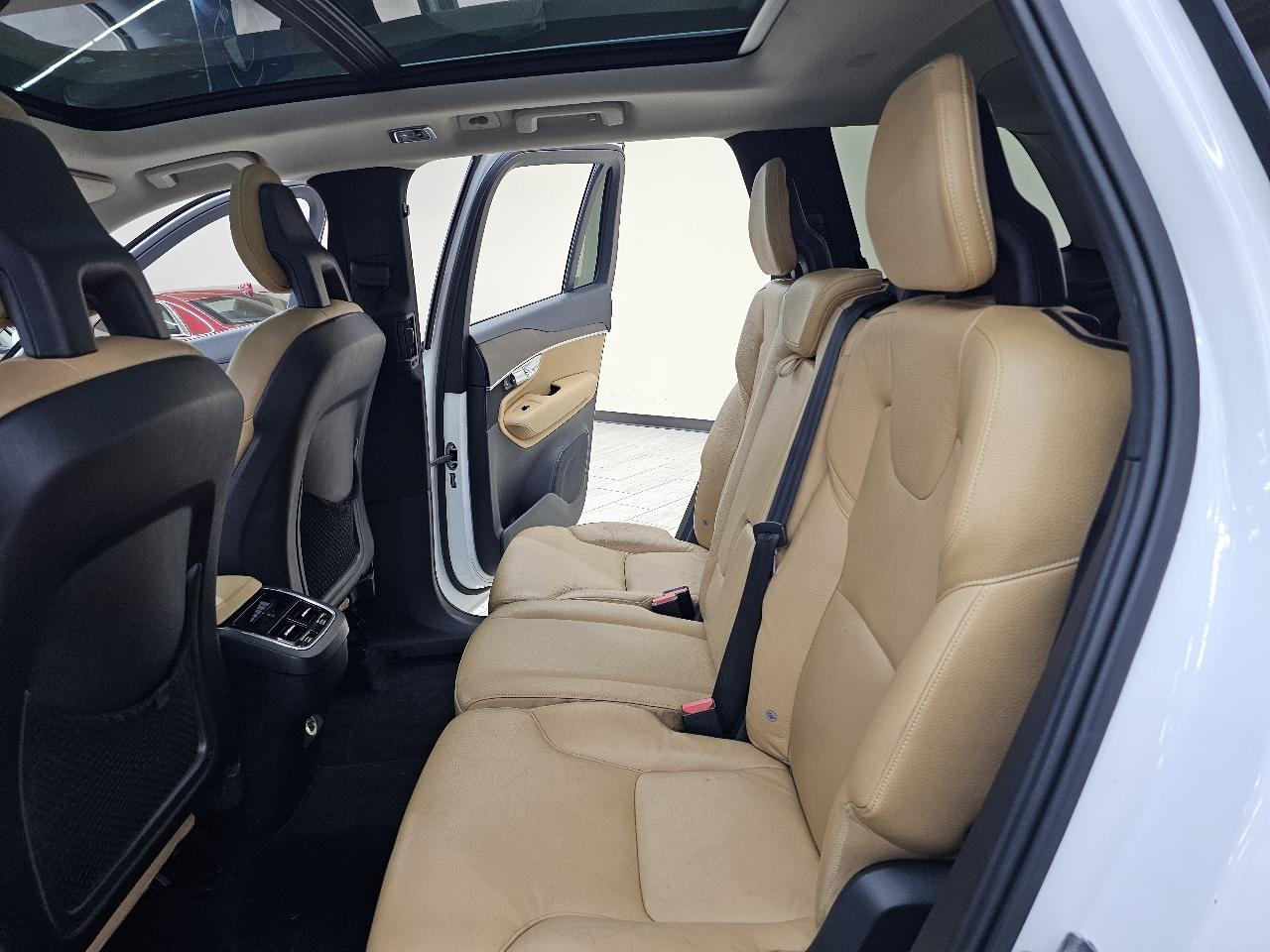 Volvo XC90 T6 Momentum AWD 2016