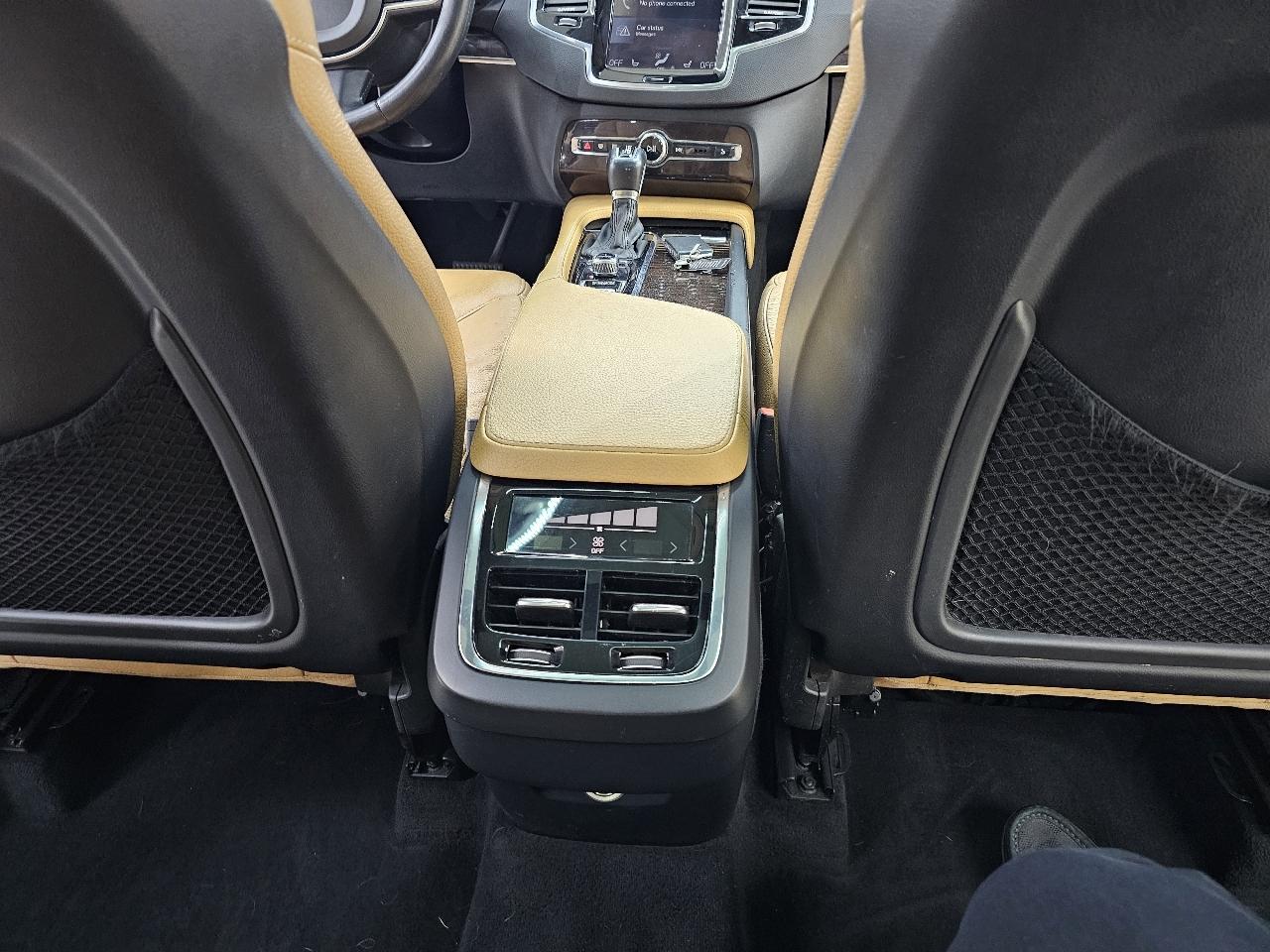 Volvo XC90 T6 Momentum AWD 2016