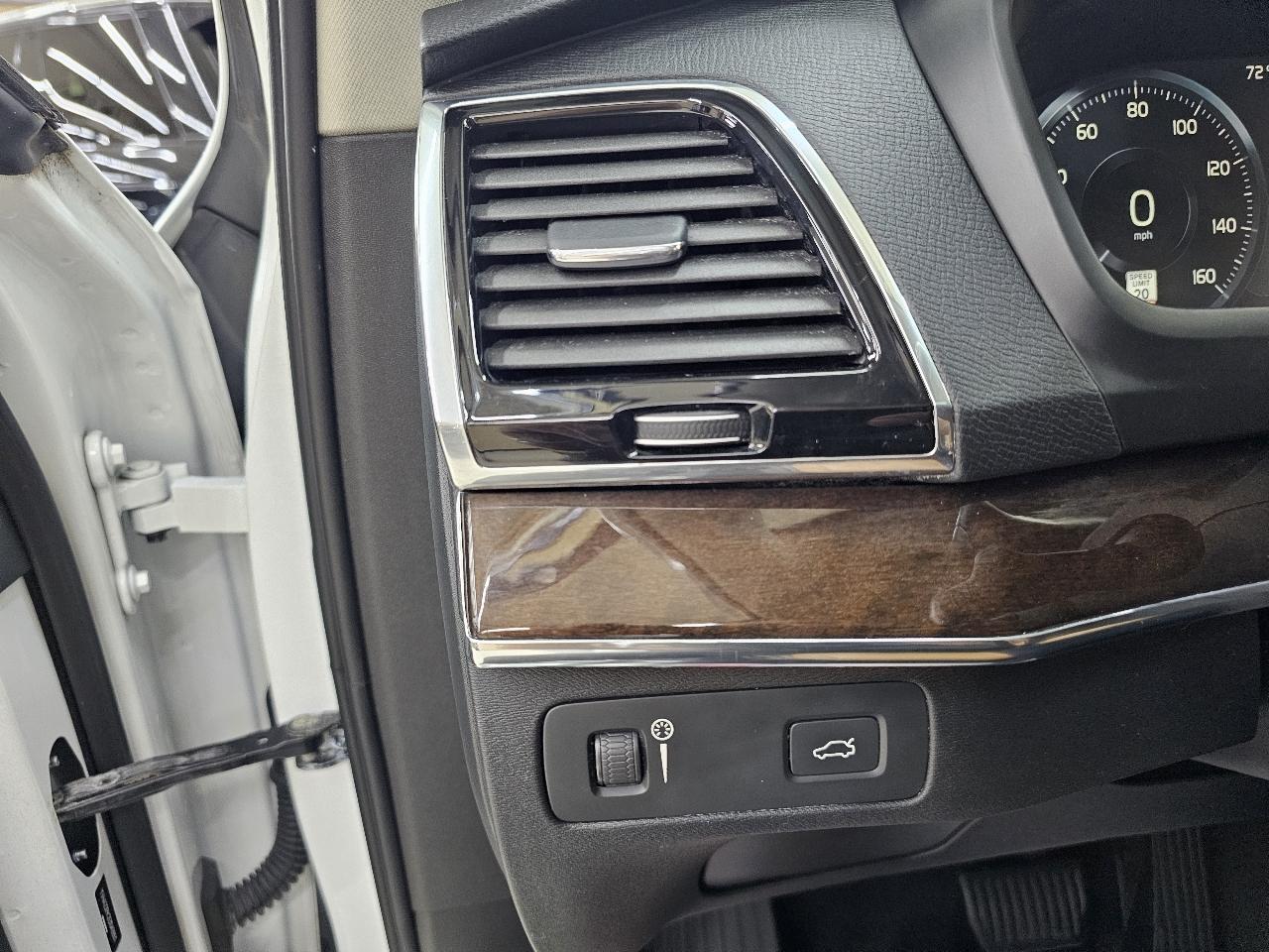 Volvo XC90 T6 Momentum AWD 2016