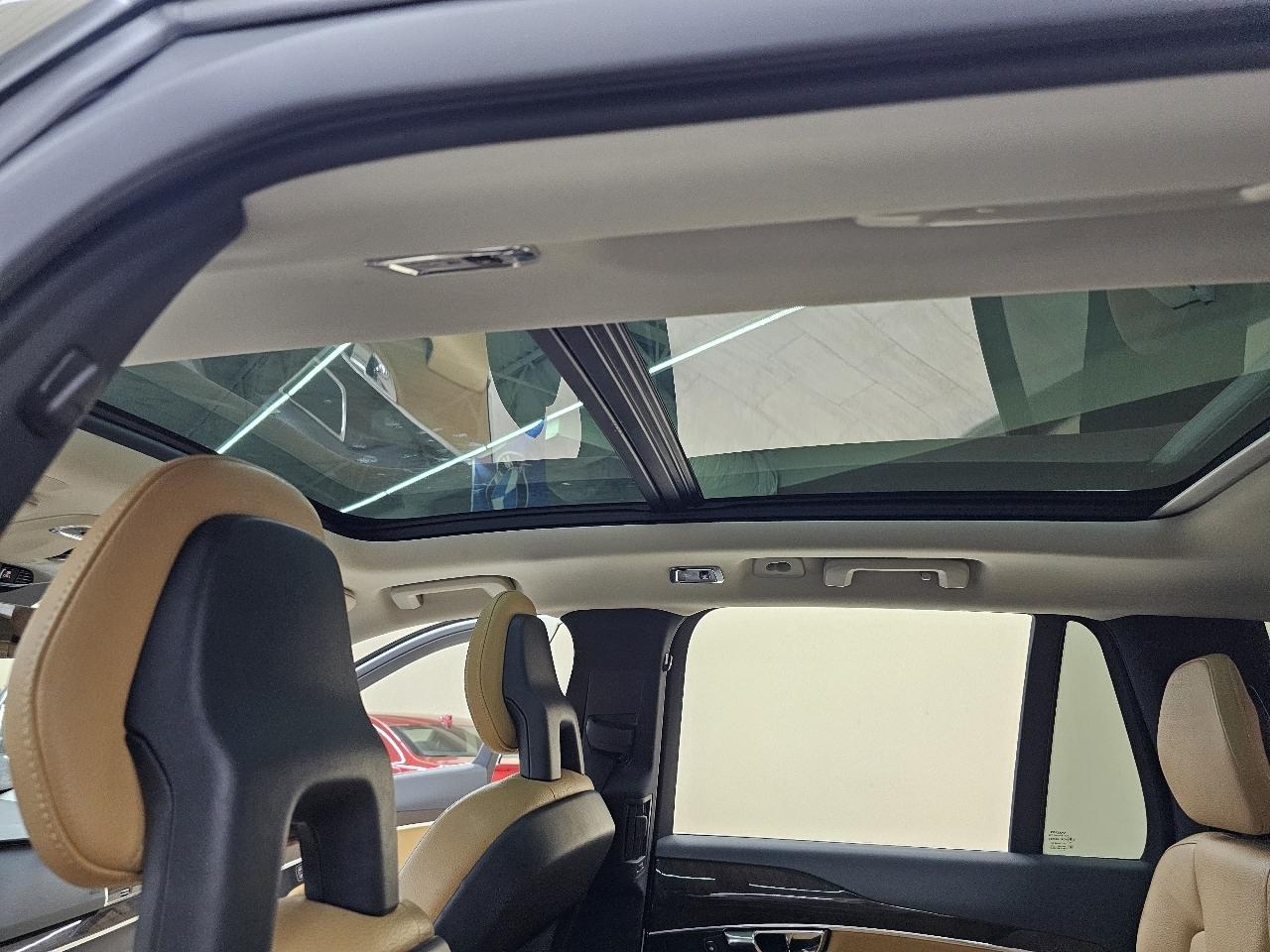 Volvo XC90 T6 Momentum AWD 2016