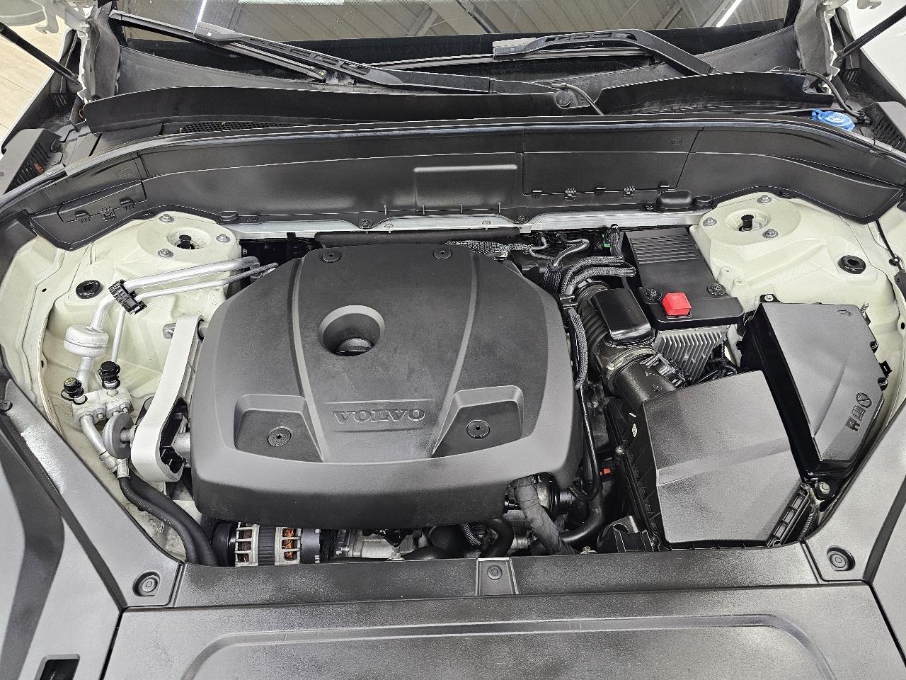 Volvo XC90 T6 Momentum AWD 2016