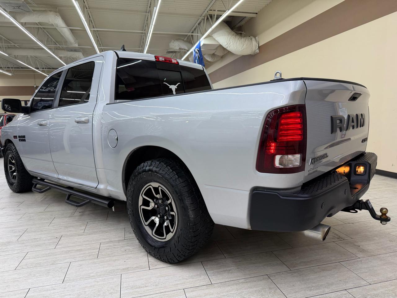 RAM 1500 Rebel Crew Cab SWB 4WD 2016