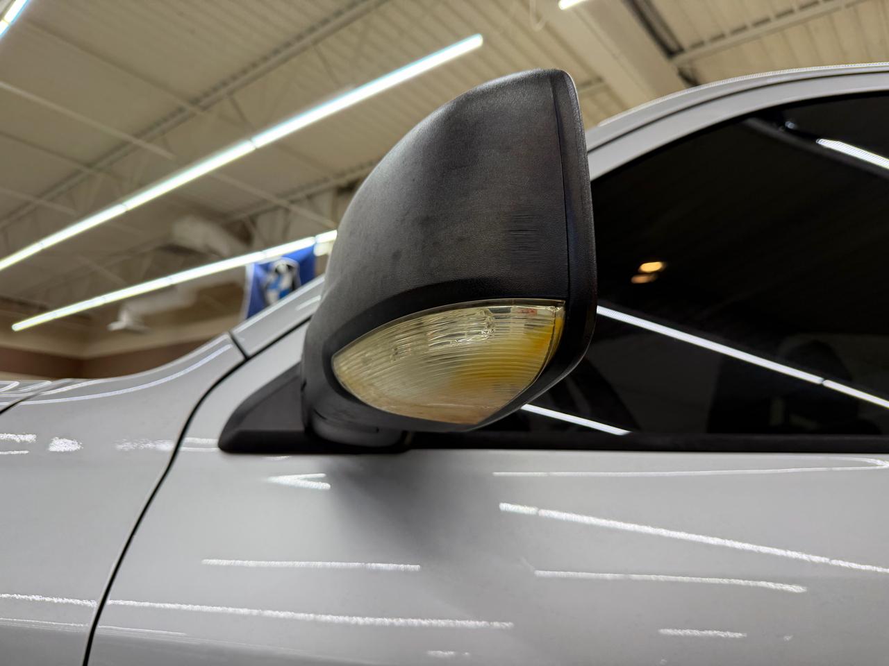 RAM 1500 Rebel Crew Cab SWB 4WD 2016