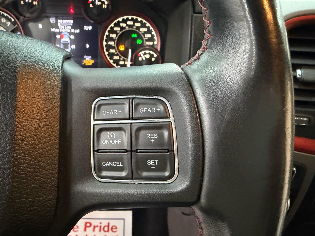 RAM 1500 Rebel Crew Cab SWB 4WD 2016