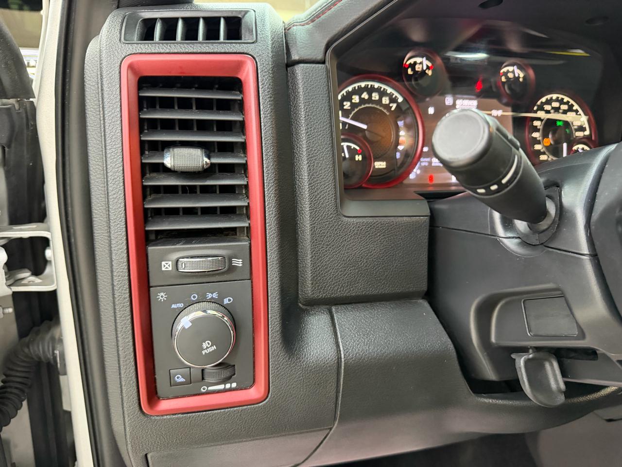 RAM 1500 Rebel Crew Cab SWB 4WD 2016