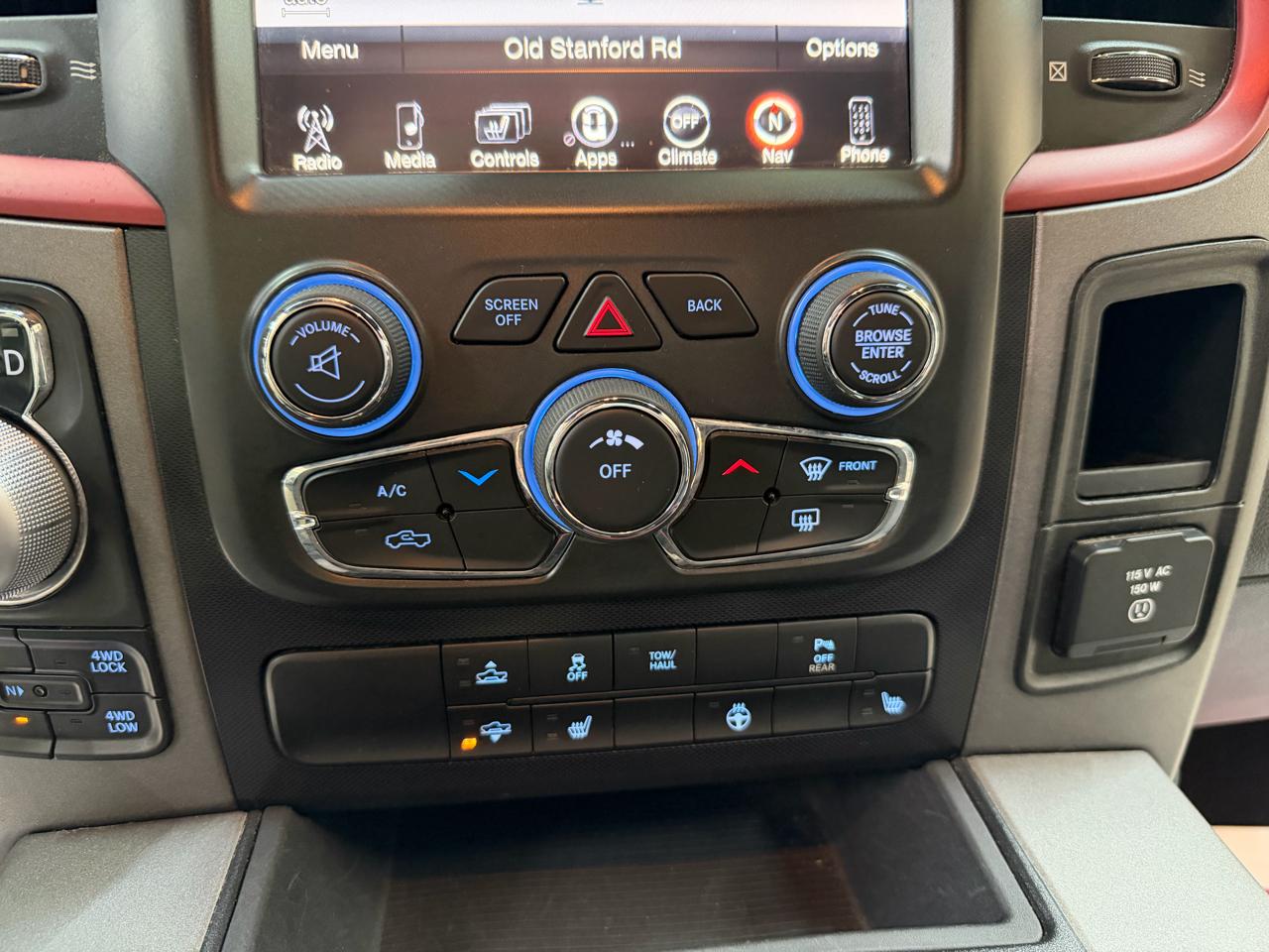 RAM 1500 Rebel Crew Cab SWB 4WD 2016