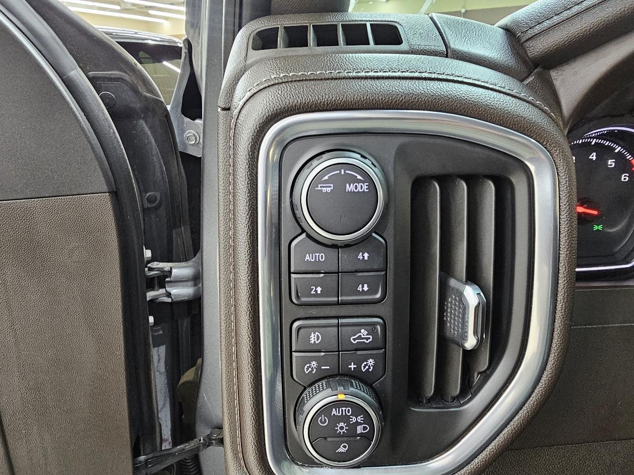 Chevrolet Silverado 1500 LTZ Crew Cab 4WD 2020