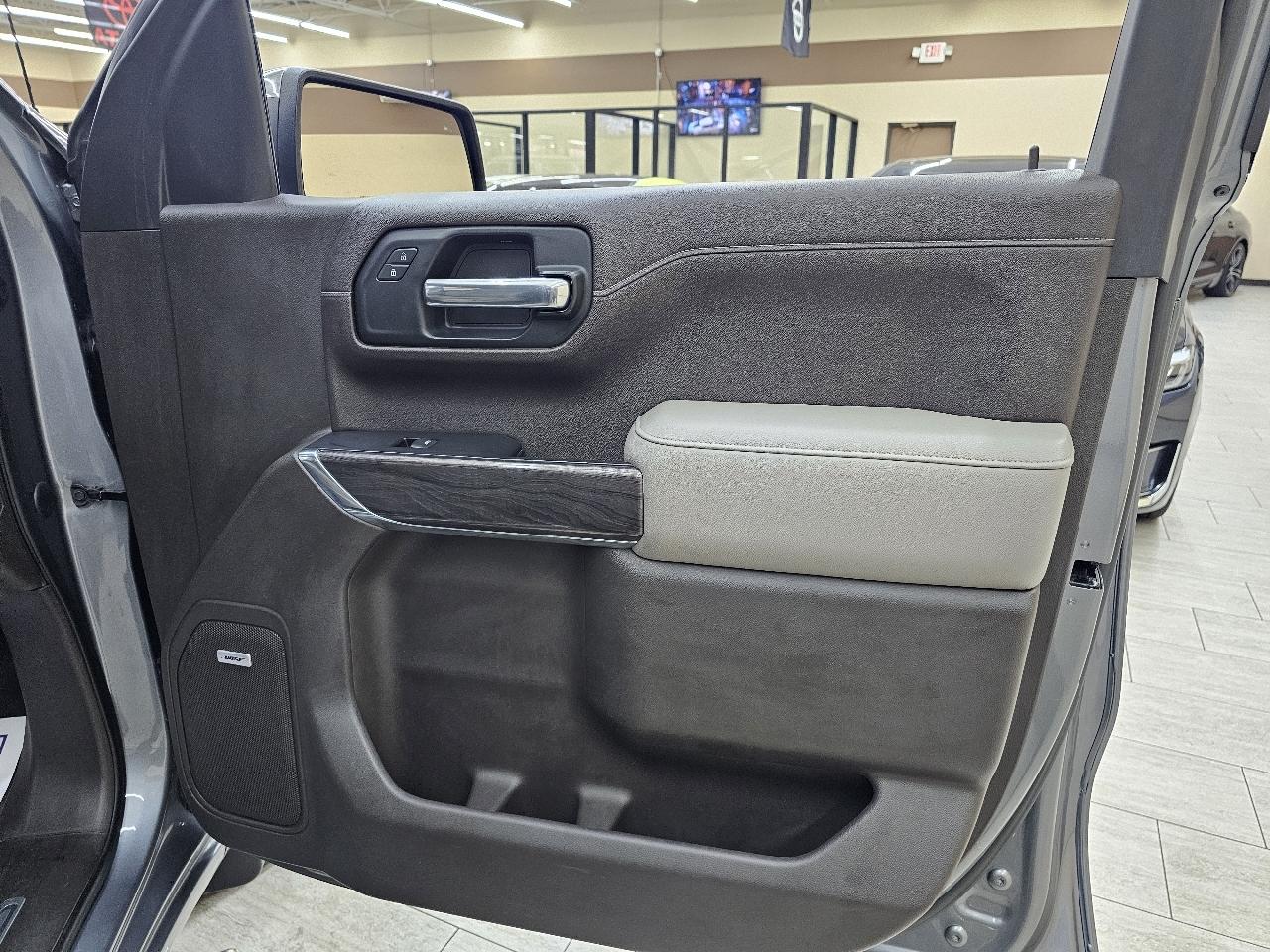 Chevrolet Silverado 1500 LTZ Crew Cab 4WD 2020