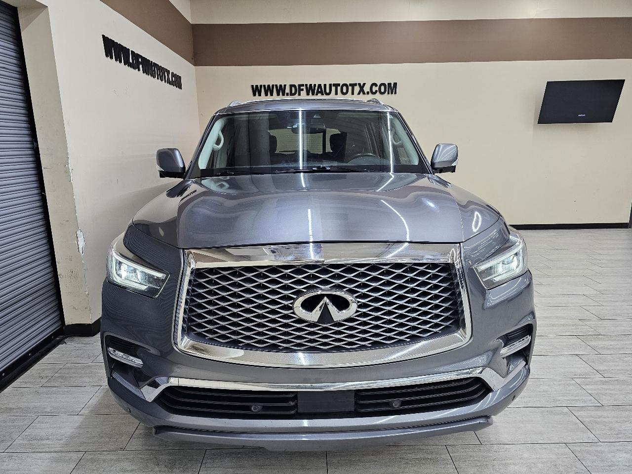 Infiniti QX80 LUXE 2019