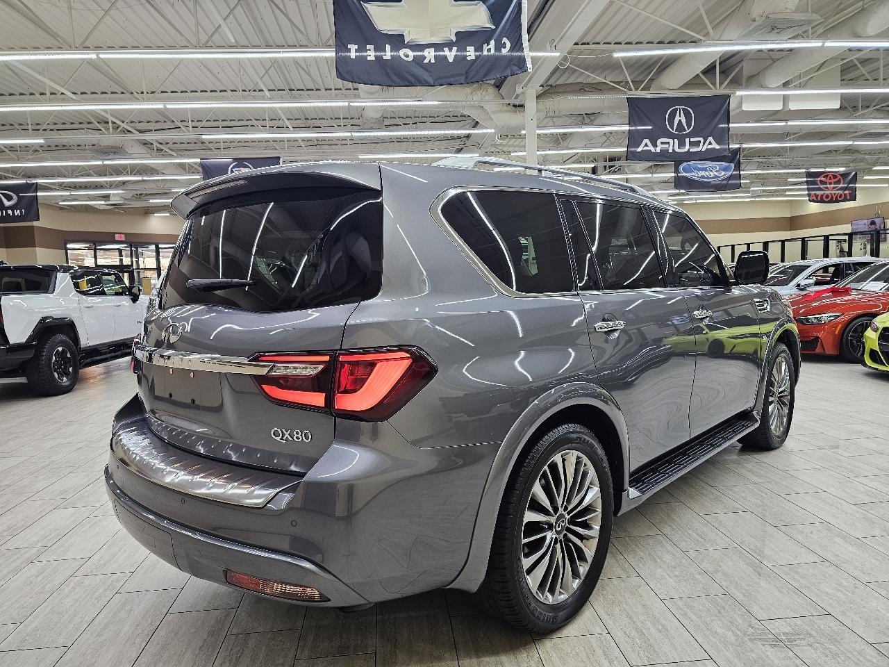 Infiniti QX80 LUXE 2019