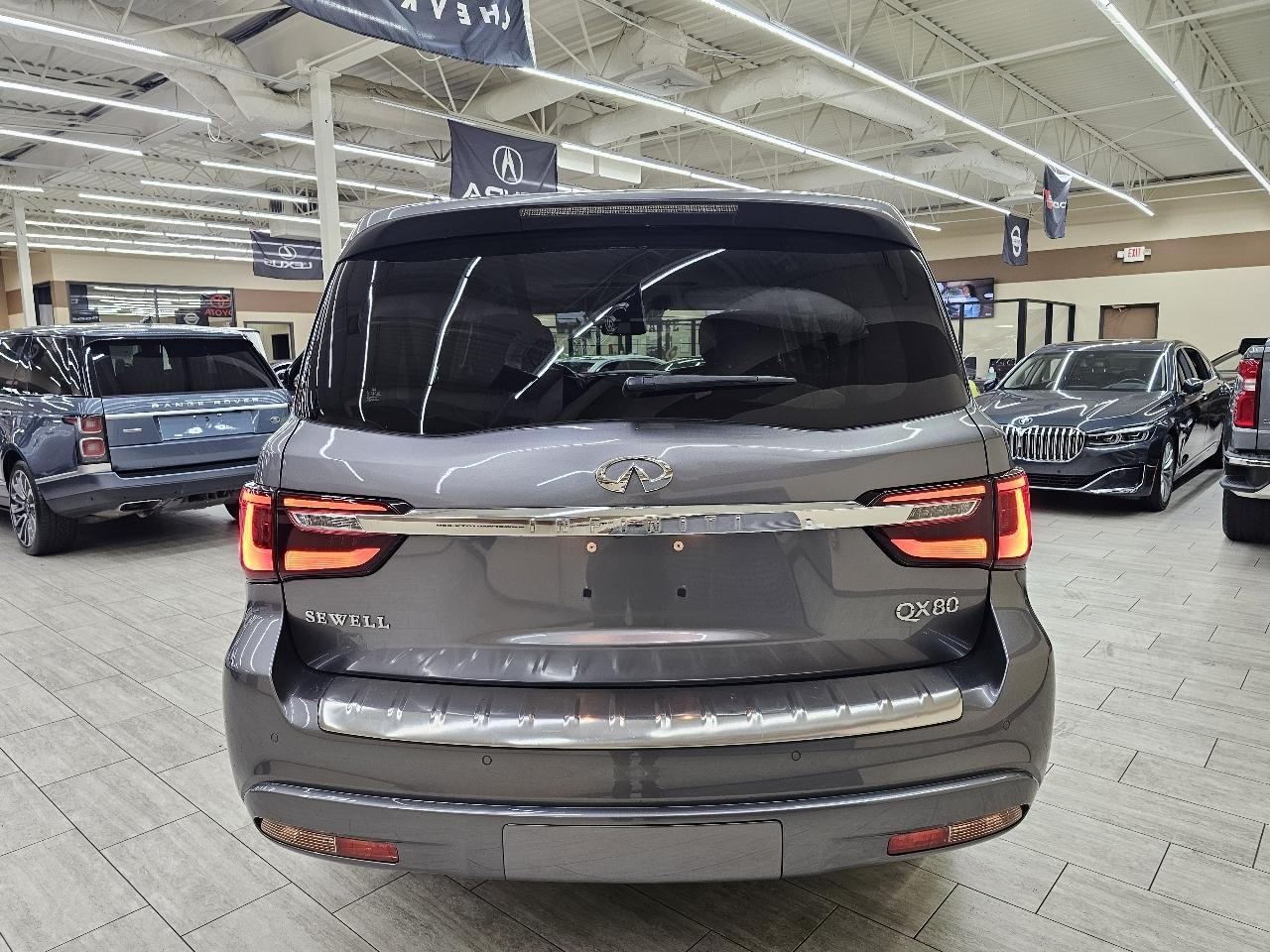 Infiniti QX80 LUXE 2019