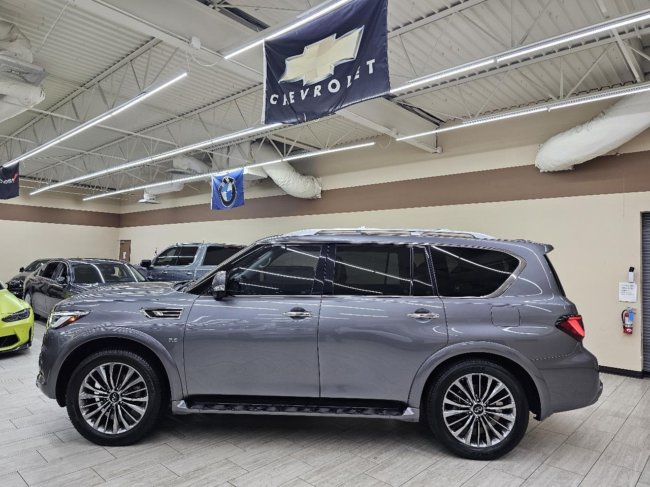 Infiniti QX80 LUXE 2019