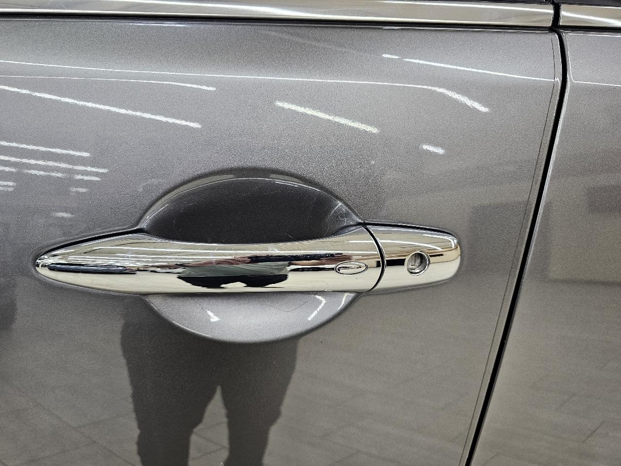 Infiniti QX80 LUXE 2019