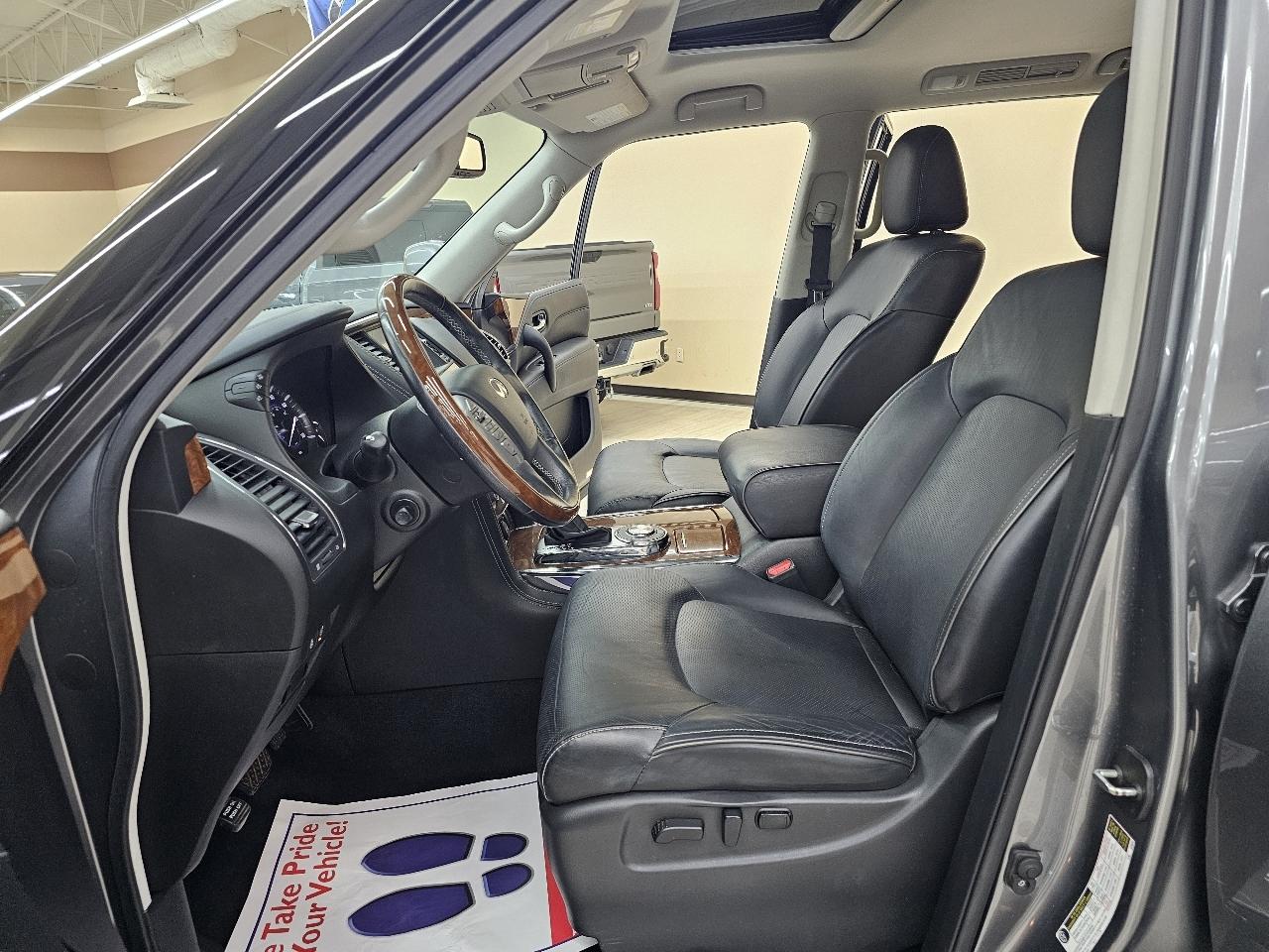 Infiniti QX80 LUXE 2019