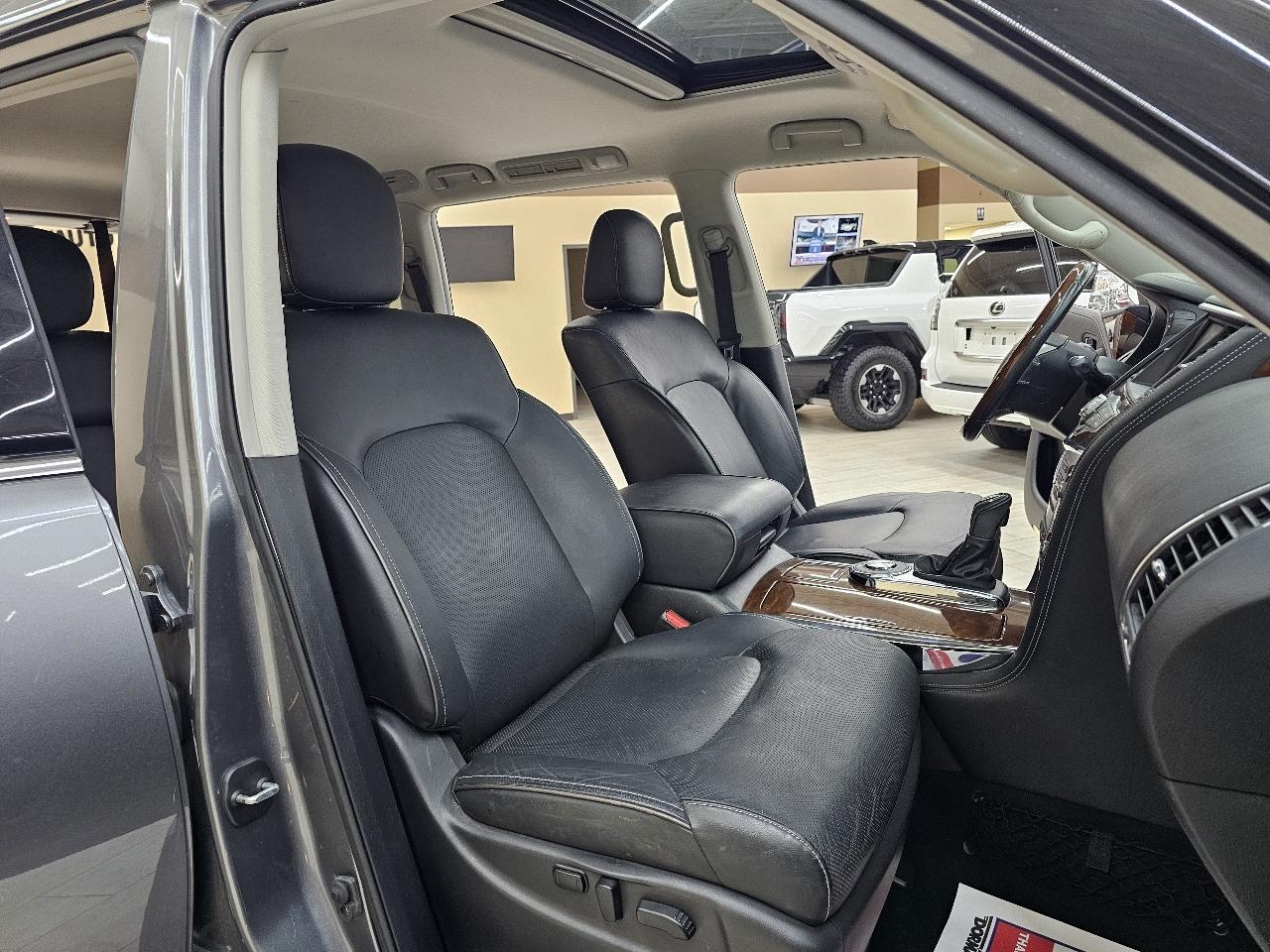 Infiniti QX80 LUXE 2019