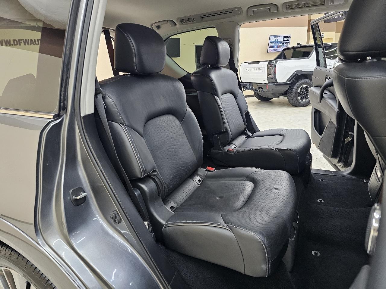 Infiniti QX80 LUXE 2019