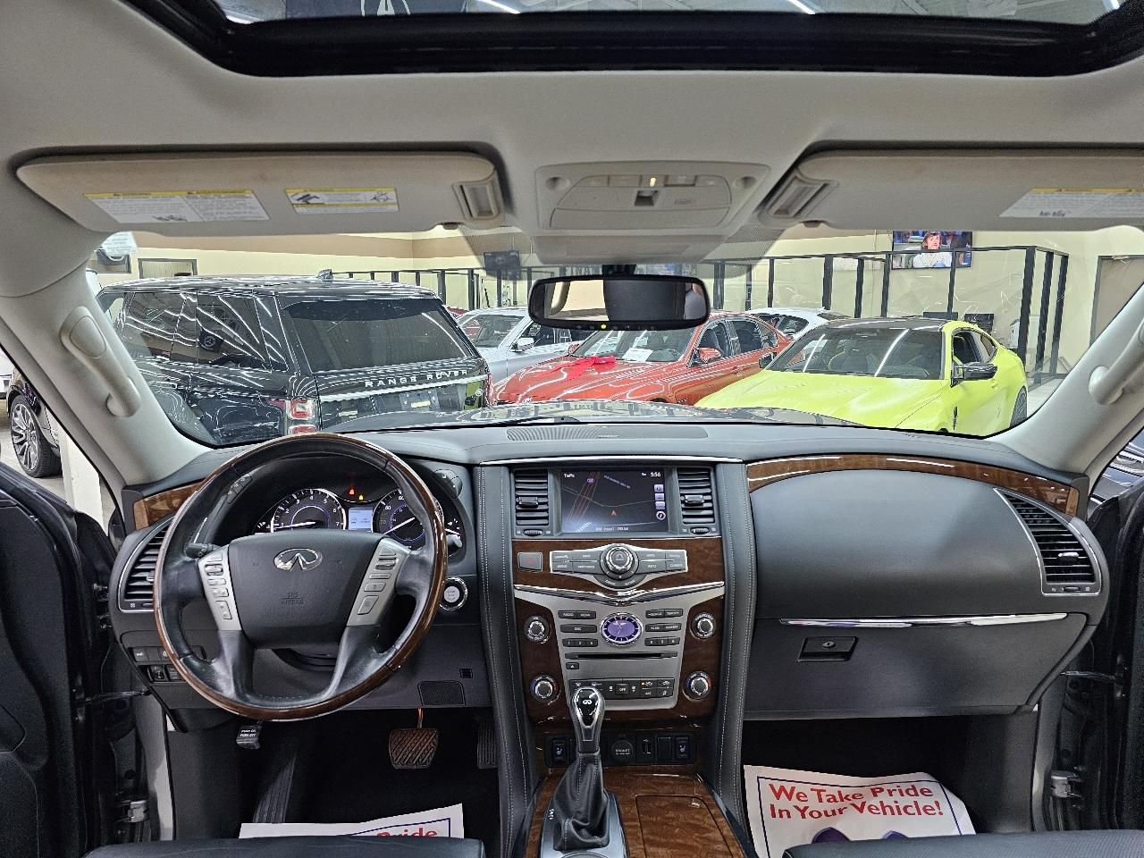 Infiniti QX80 LUXE 2019