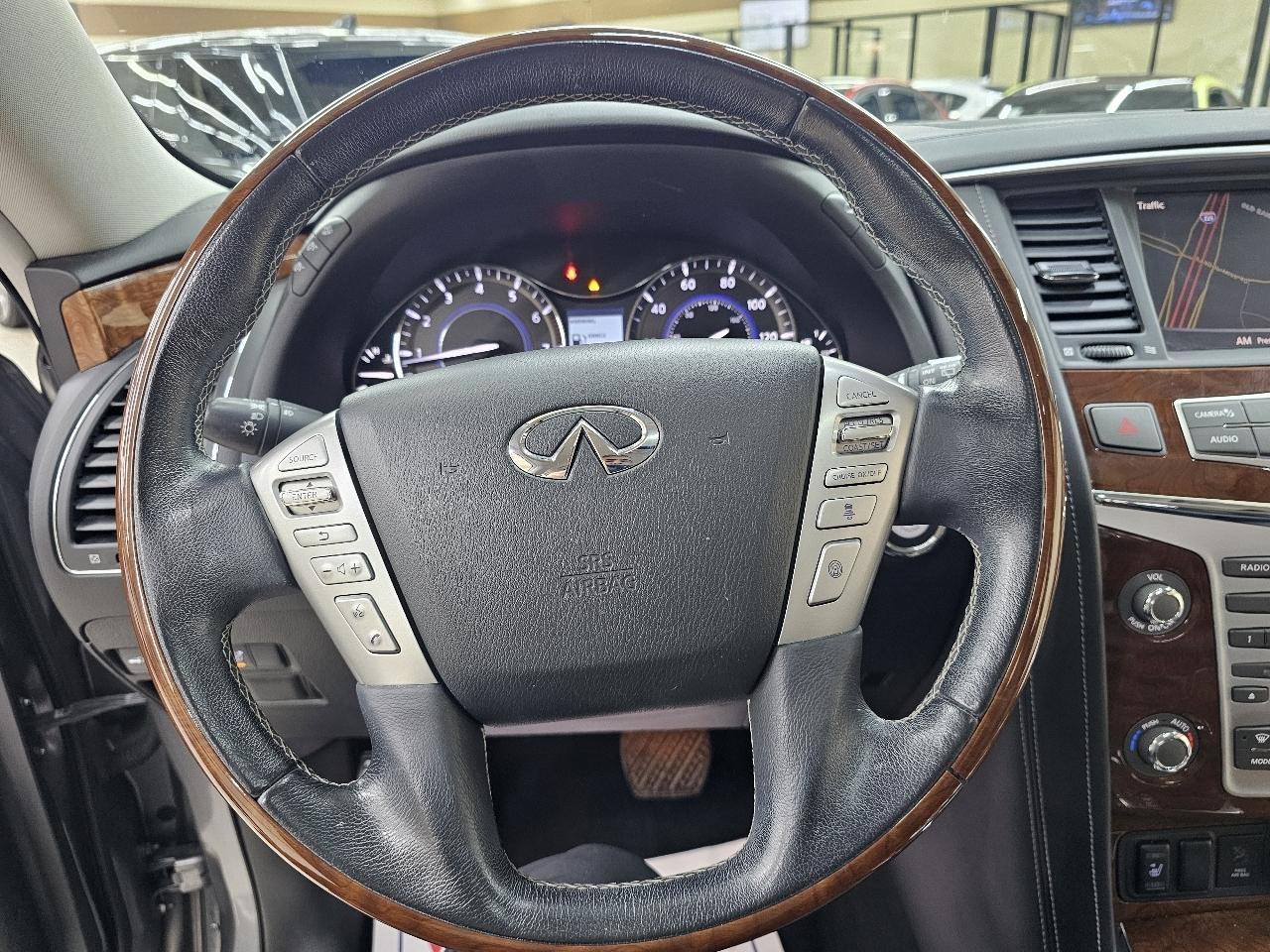 Infiniti QX80 LUXE 2019
