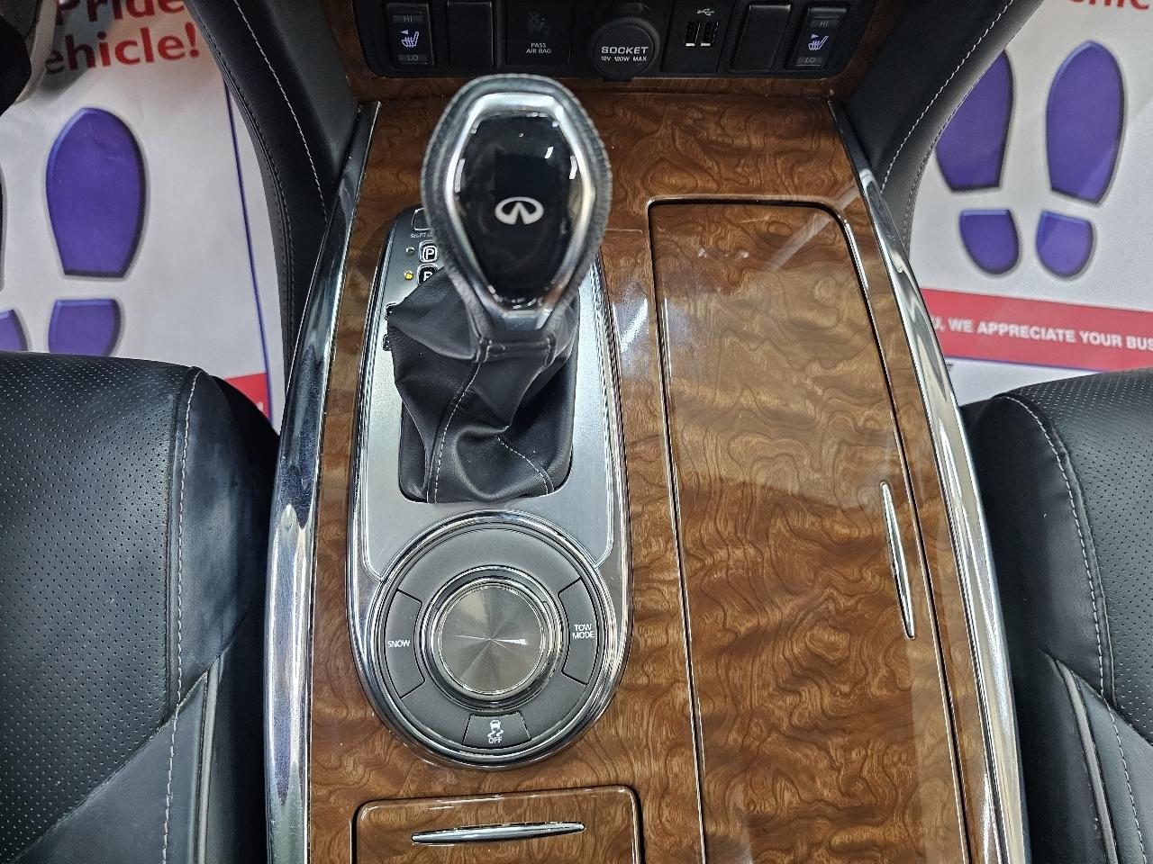 Infiniti QX80 LUXE 2019