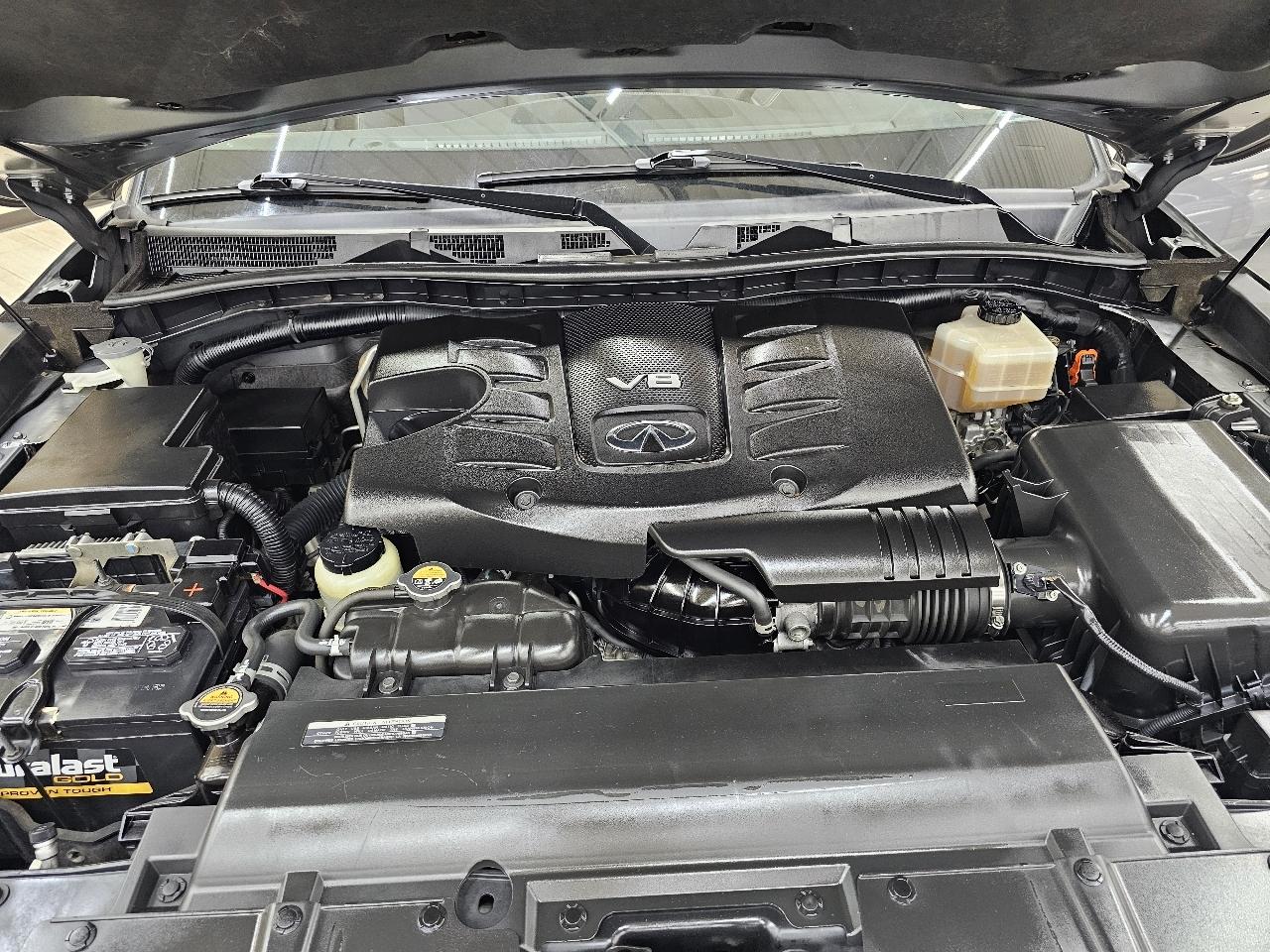 Infiniti QX80 LUXE 2019