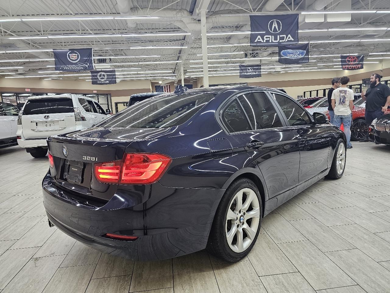 BMW 3-Series 328i Sedan 2015