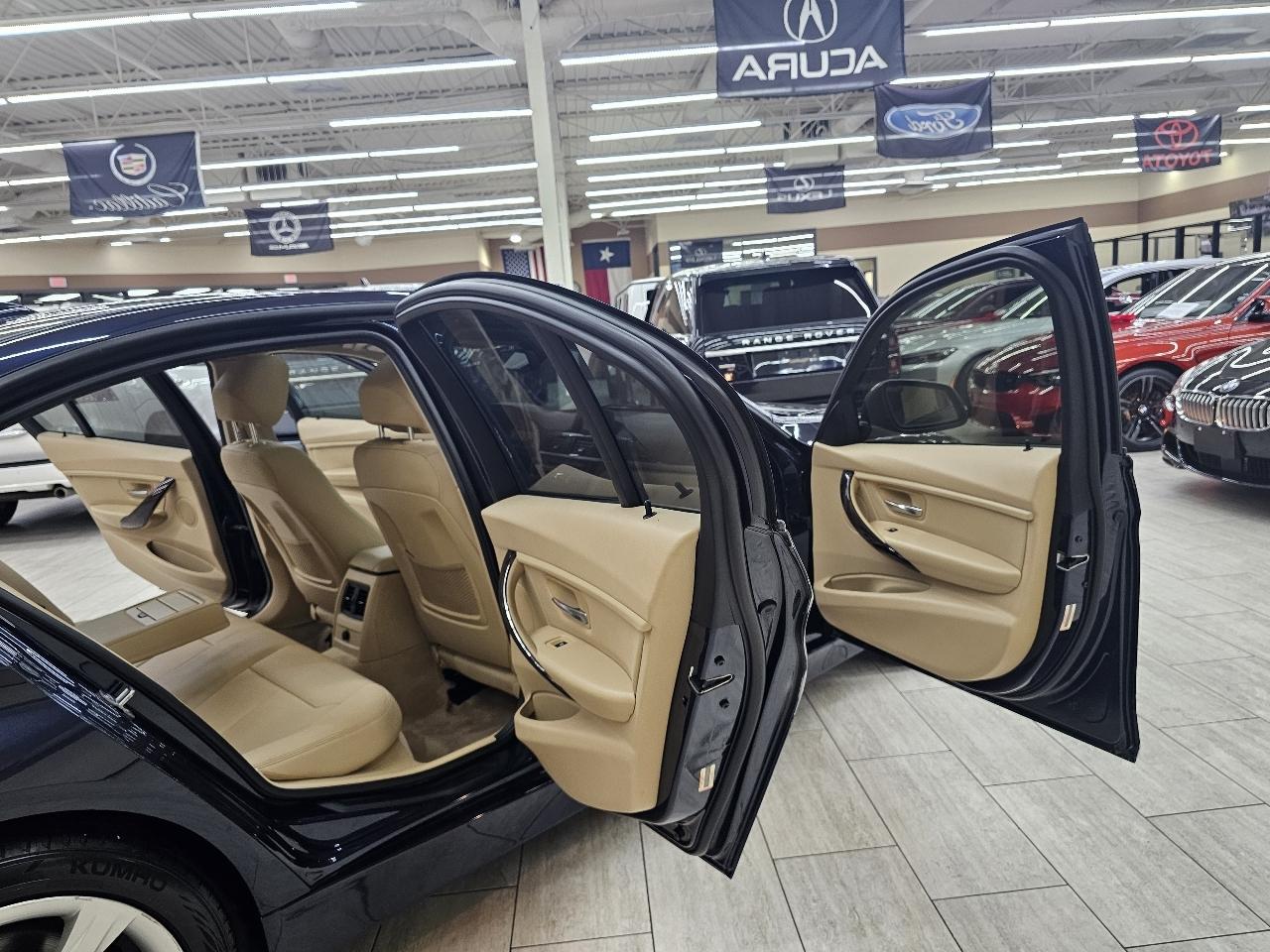 BMW 3-Series 328i Sedan 2015