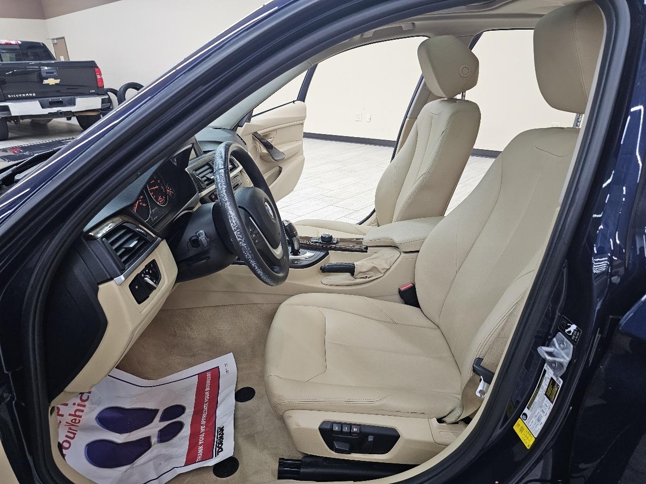 BMW 3-Series 328i Sedan 2015