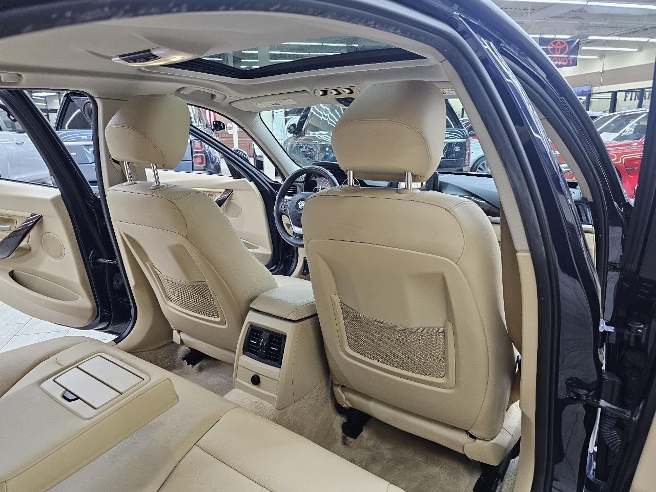 BMW 3-Series 328i Sedan 2015