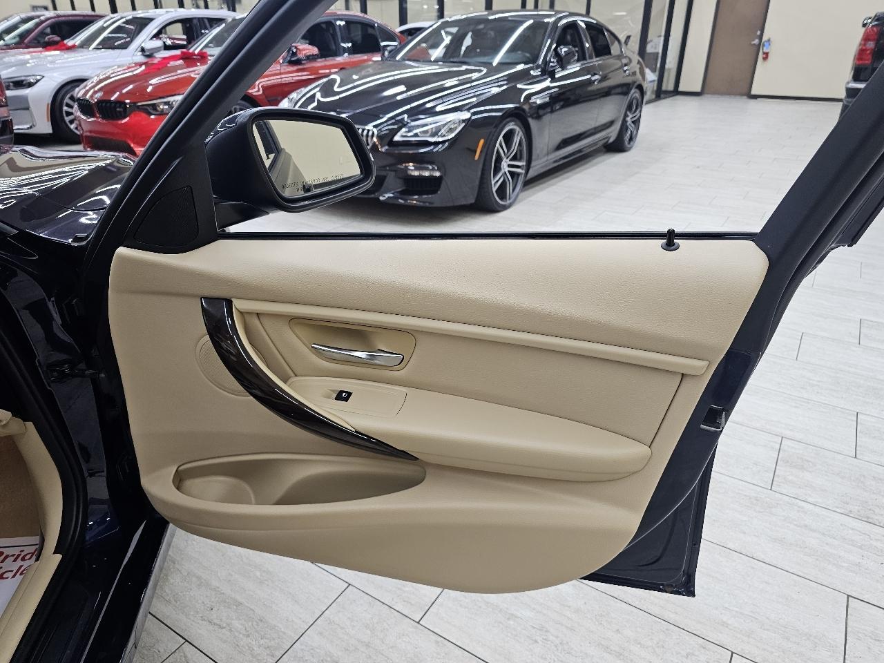 BMW 3-Series 328i Sedan 2015