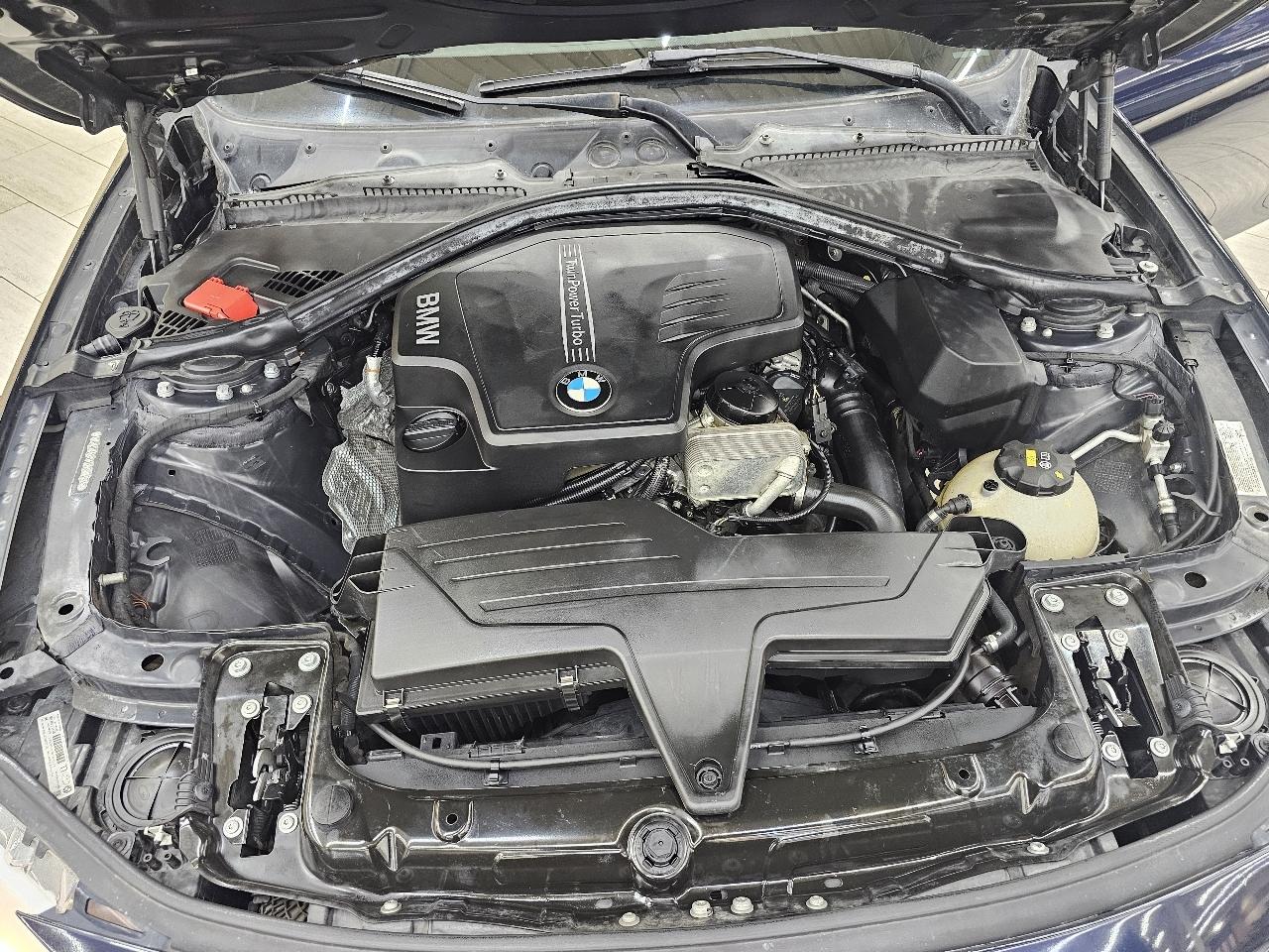 BMW 3-Series 328i Sedan 2015