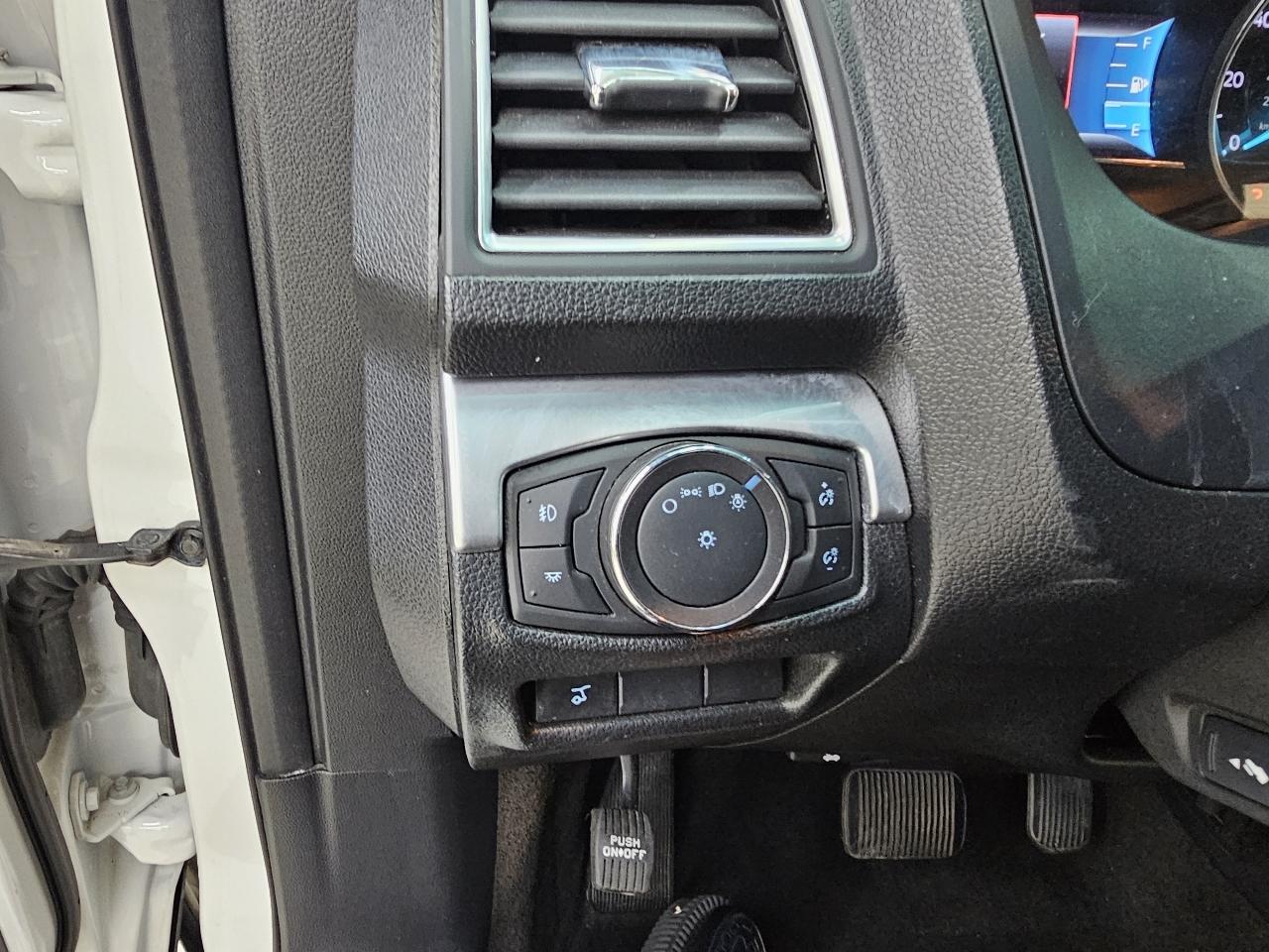 Ford Explorer Limited FWD 2016